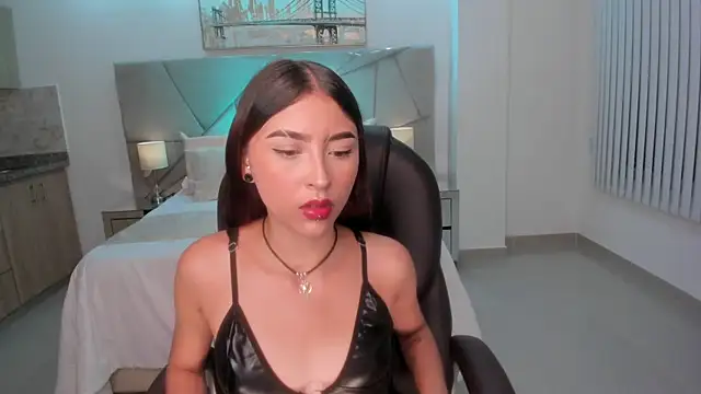 Nikky sweett  online show from June 2026 05:24:01 AM