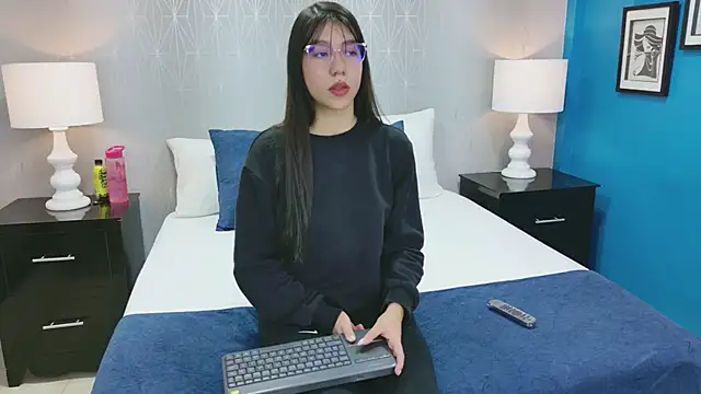 VioletSweetts online show from June 2026 08:55:02 PM