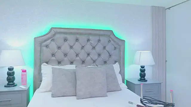 VioletSweetts online show from June 2026 08:36:02 PM