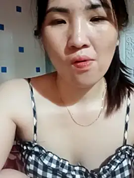 Snapshot of Kee2000 chatting on June 2026 03:25:02 PM Kee2000 online show from June 2026 03:25:02 PM