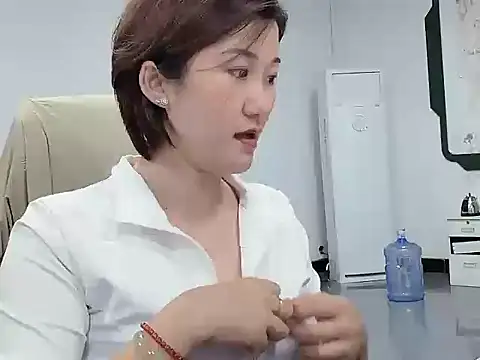 Luna-6613 online show from May 2026 11:48:02 AM
