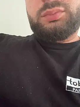 Remi 38 online show from April 2026 11:48:01 AM