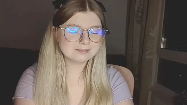 YukiBlush online show from May 2026 06:02:02 PM