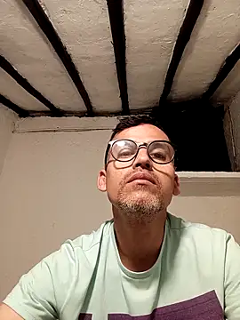 jairo43 online show from April 2026 11:14:01 AM