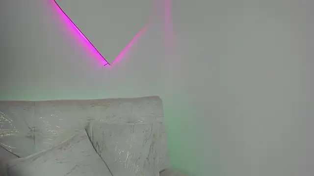 LiaCampbell  online show from May 2026 09:55:02 PM