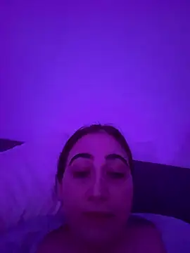 Taylormillie471 online show from May 2026 11:24:02 PM