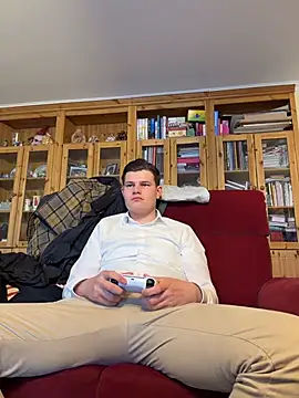 19teenoldboy online show from May 2026 06:02:02 PM