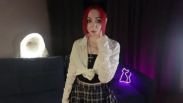 scarletsweettt online show from April 2026 08:57:02 PM