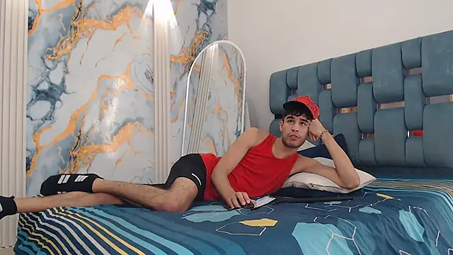 Snapshot of LUCKY_BOX2026 chatting on June 2026 01:17:02 PM LUCKY BOX2026 online show from June 2026 01:17:02 PM