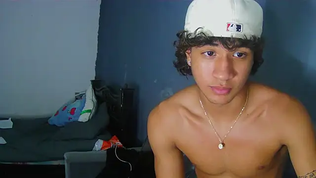 Snapshot of Hansel_take chatting on April 2026 02:07:02 AM Hansel take online show from April 2026 02:07:02 AM