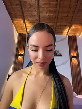 Snapshot of catalina_lafer chatting on June 2026 02:07:02 PM catalina lafer online show from June 2026 02:07:02 PM