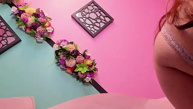 RoxanneDiaz online show from April 2026 08:04:02 PM