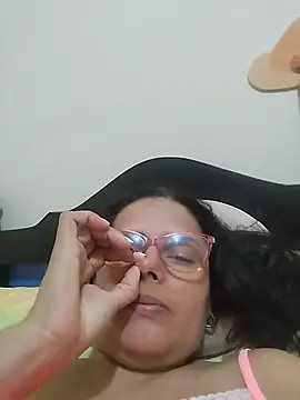 Snapshot of Bella_Morena27 chatting on May 2026 05:36:02 AM Bella Morena27 online show from May 2026 05:36:02 AM