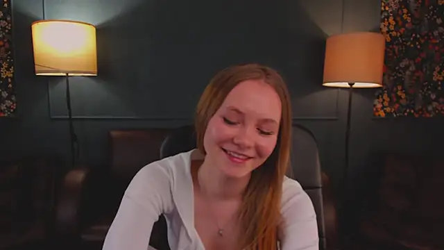 FloraLarsson online show from May 2026 03:50:02 PM