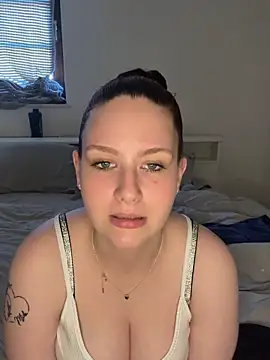 Snapshot of CuteBeaX chatting on May 2026 05:42:02 PM CuteBeaX online show from May 2026 05:42:02 PM