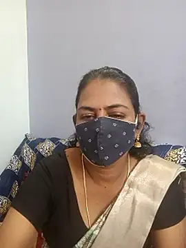 cathrine92 online show from June 2026 07:03:01 AM