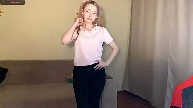 JacquiKelder online show from May 2026 01:08:02 PM