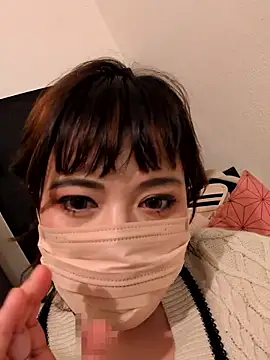 Snapshot of SHI00001 chatting on June 2026 05:32:01 PM SHI00001 online show from June 2026 05:32:01 PM