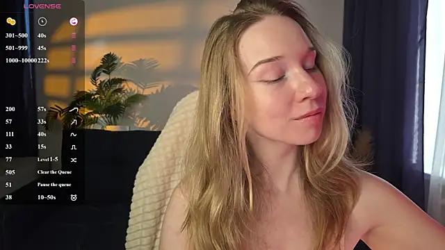 Snapshot of Eve_Sin chatting on June 2026 03:12:02 AM Eve Sin online show from June 2026 03:12:02 AM