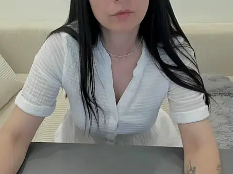 Snapshot of Linabay2 chatting on May 2026 06:30:01 AM Linabay2 online show from May 2026 06:30:01 AM