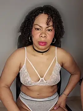 Cassandra em  online show from May 2026 03:39:02 PM