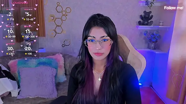 Snapshot of mia_smoke_ chatting on June 2026 03:33:01 PM mia smoke online show from June 2026 03:33:01 PM