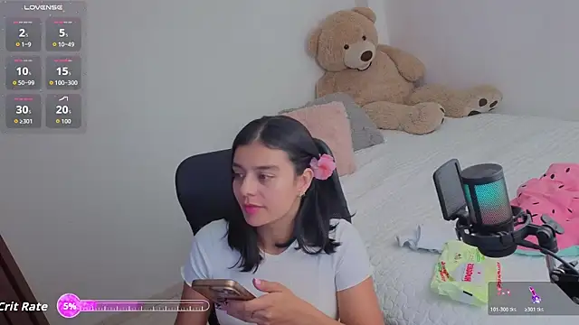 Snapshot of valerihouse_ chatting on June 2026 02:53:01 AM valerihouse online show from June 2026 02:53:01 AM