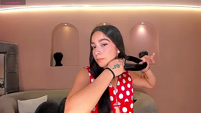Snapshot of SophieKiss1 chatting on May 2026 07:42:02 PM SophieKiss1 online show from May 2026 07:42:02 PM