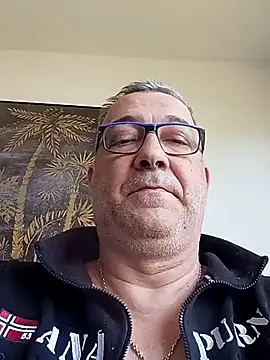 Soloyan online show from March 2025 12:22:01 PM