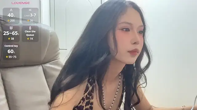 Snapshot of -LINXI chatting on May 2026 11:48:02 AM -LINXI online show from May 2026 11:48:02 AM