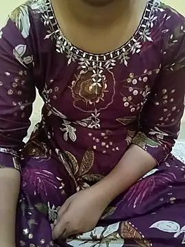 Snapshot of Seema_yadav01 chatting on May 2026 08:43:01 AM Seema yadav01 online show from May 2026 08:43:01 AM