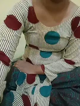 Snapshot of Seema_yadav01 chatting on June 2026 05:14:01 AM Seema yadav01 online show from June 2026 05:14:01 AM