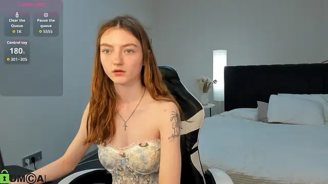 Snapshot of Valenora1 chatting on June 2026 11:12:01 AM Valenora1 online show from June 2026 11:12:01 AM