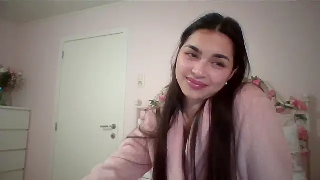 Snapshot of yourbella37 chatting on May 2026 07:43:01 PM yourbella37 online show from May 2026 07:43:01 PM
