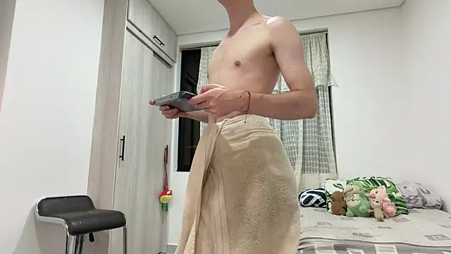 Snapshot of _peachyboy chatting on June 2026 03:33:01 AM peachyboy online show from June 2026 03:33:01 AM