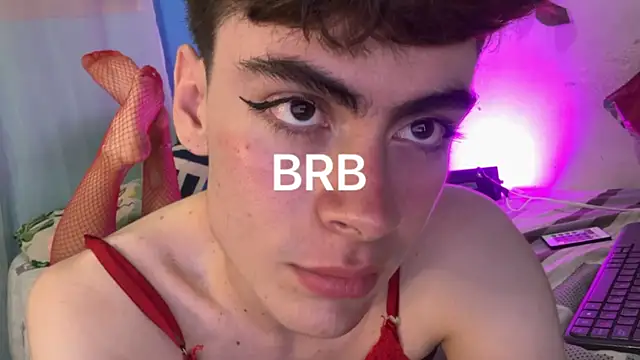 Snapshot of _peachyboy chatting on July 2026 02:11:02 AM peachyboy online show from July 2026 02:11:02 AM