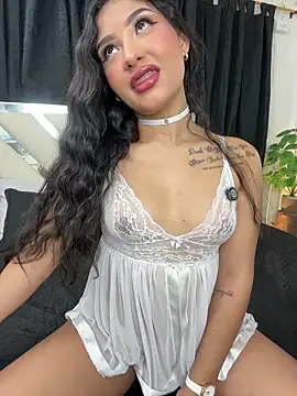 SabrinaX X online show from May 2026 09:33:02 PM