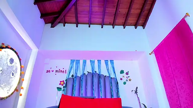 vaneloppe 23 online show from May 2026 04:07:02 AM