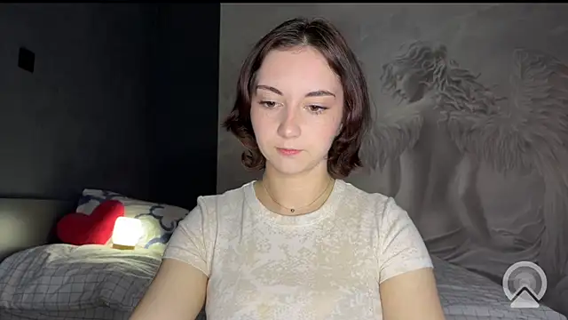 Amalia Lambert 13 online show from May 2026 07:19:02 PM