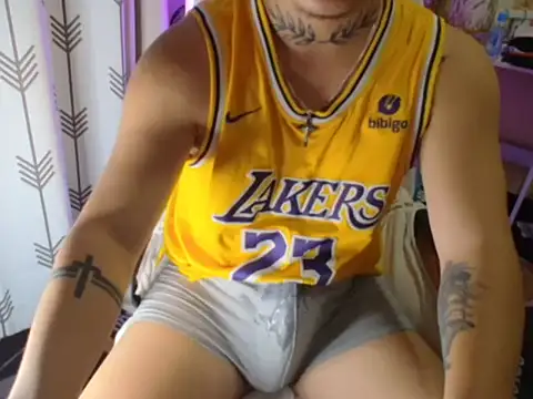 Snapshot of Ashtonfuckingboi chatting on July 2026 10:52:02 AM Ashtonfuckingboi online show from July 2026 10:52:02 AM