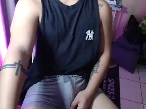 Snapshot of Ashtonfuckingboi chatting on July 2026 05:33:02 PM Ashtonfuckingboi online show from July 2026 05:33:02 PM