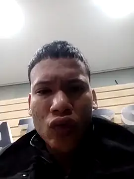 Snapshot of Master_Blaki10 chatting on June 2026 08:16:01 AM Master Blaki10 online show from June 2026 08:16:01 AM