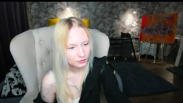 Elizabeth Adams online show from May 2026 12:19:02 AM
