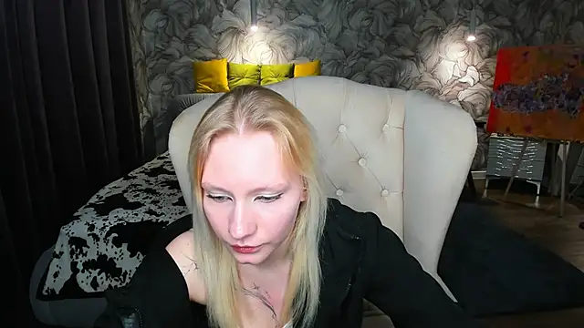 Elizabeth Adams online show from May 2026 12:21:02 PM