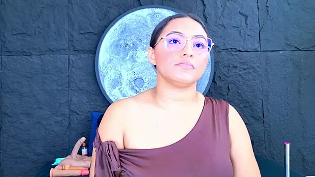 JessiBannkss online show from June 2026 12:37:01 PM