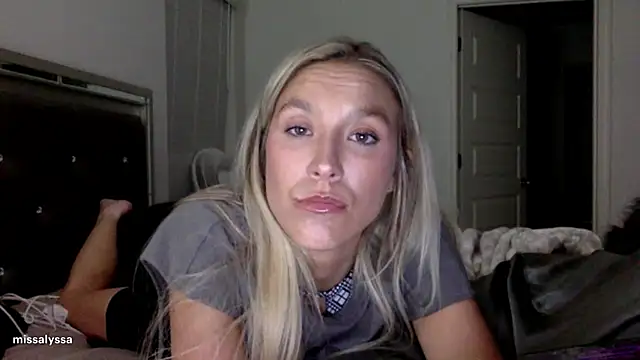 Snapshot of Misss_alyssaaa chatting on June 2026 04:19:01 AM Misss alyssaaa online show from June 2026 04:19:01 AM