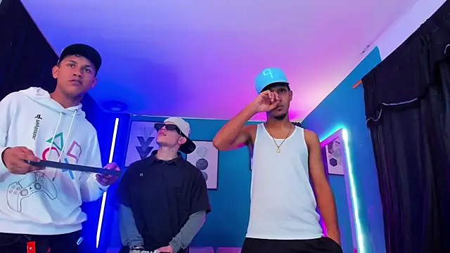 Snapshot of LegacyOFHorus chatting on May 2026 09:12:01 PM LegacyOFHorus online show from May 2026 09:12:01 PM