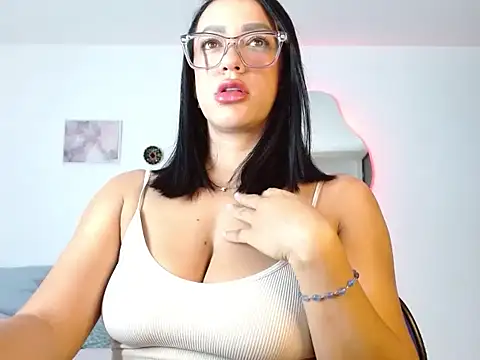 Obsidianlove1 online show from June 2026 01:28:02 AM