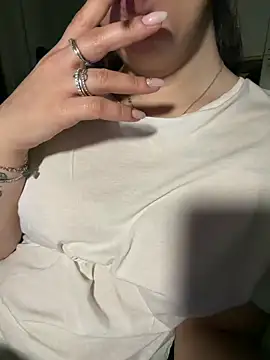 Bonny 25 online show from May 2026 10:59:01 PM