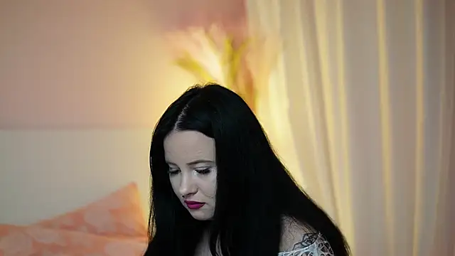 Snapshot of AdelineMoon chatting on June 2026 08:33:02 PM AdelineMoon online show from June 2026 08:33:02 PM